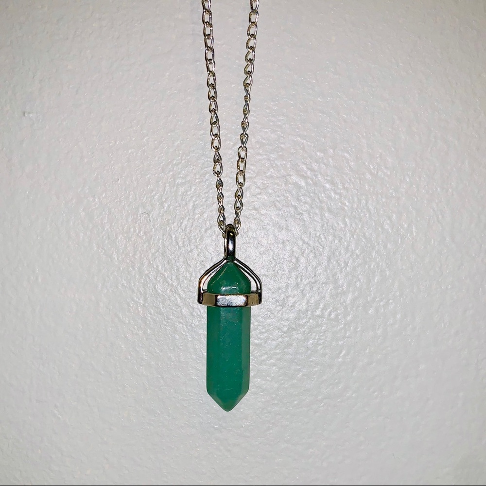 Aventurine - Hexagonal point chakra necklace